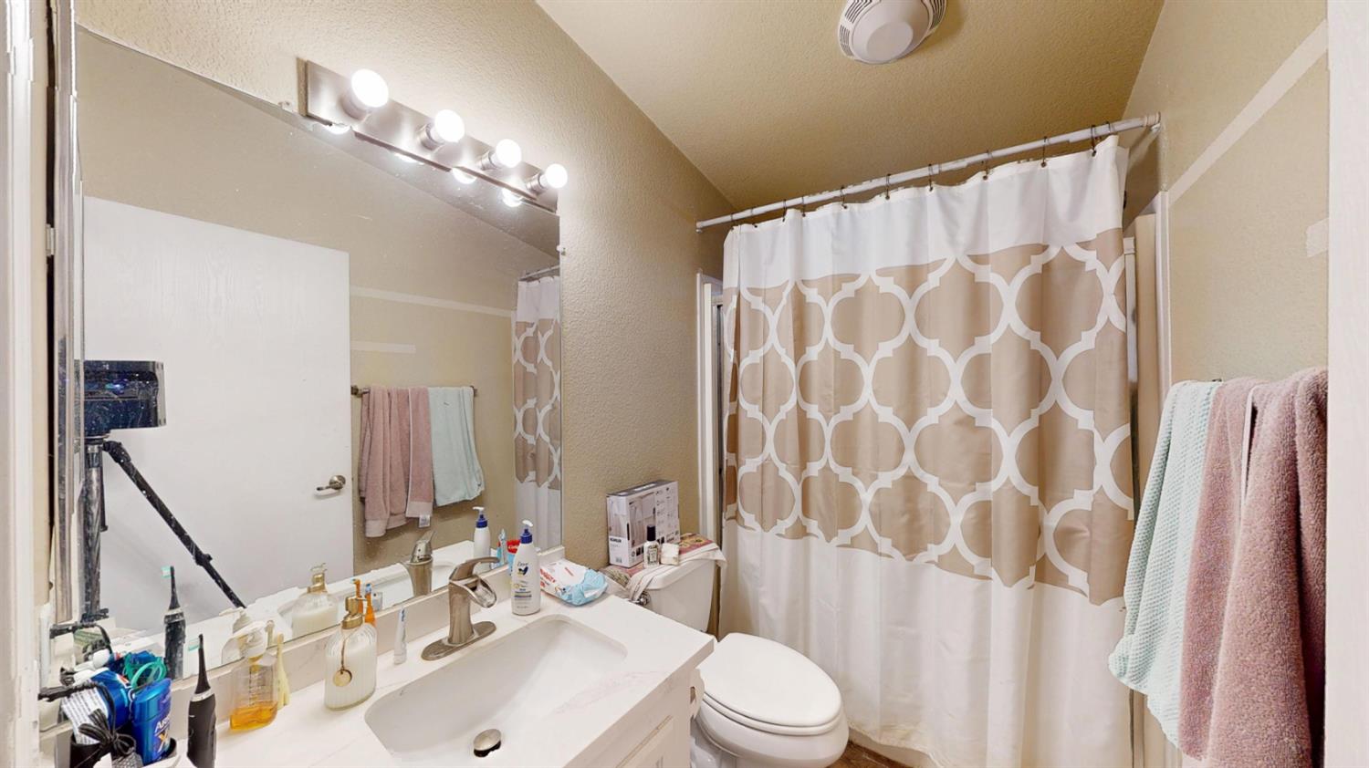 1624 S Highway 99 #66, Manteca, CA 95336