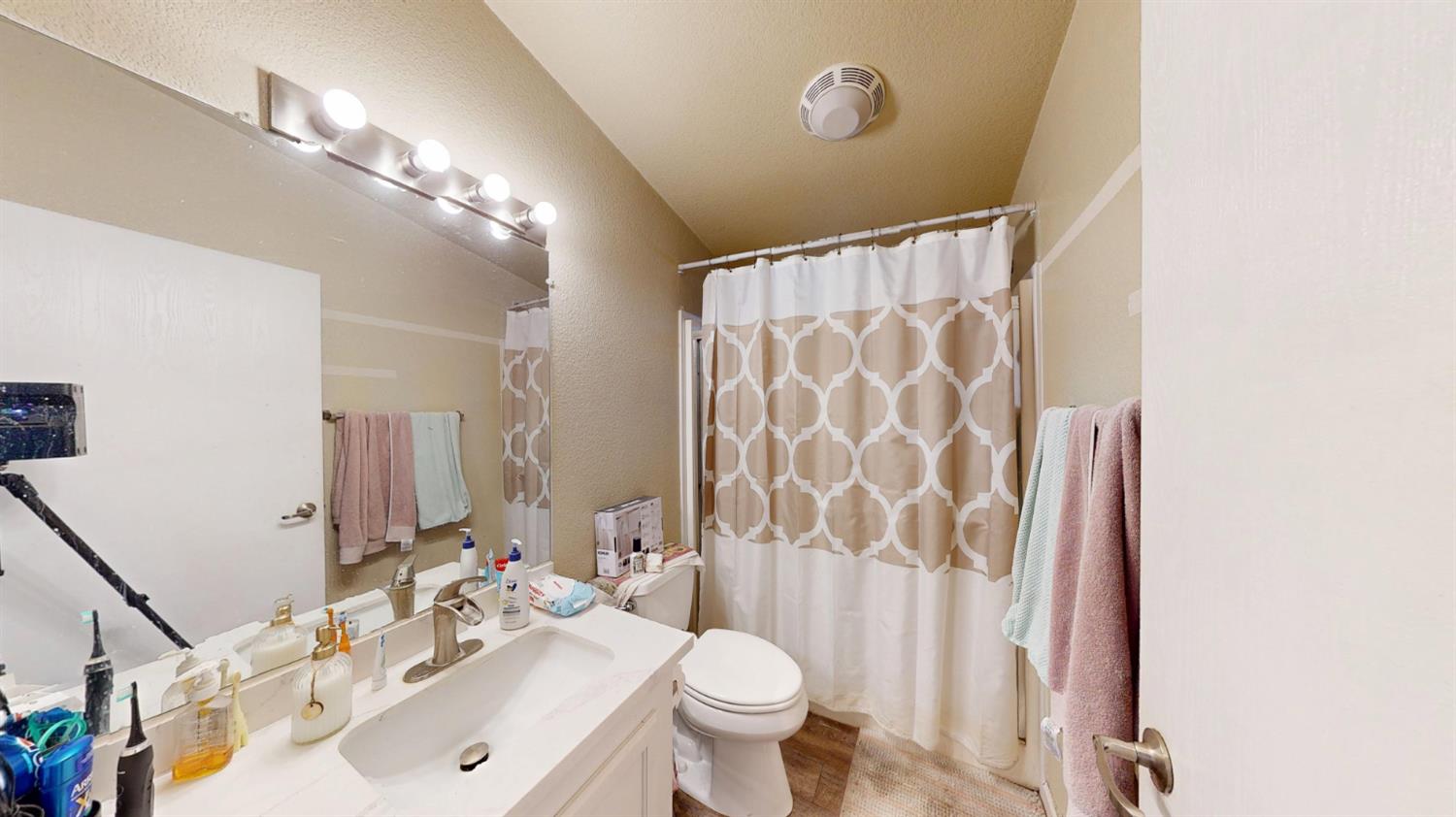 1624 S Highway 99 #66, Manteca, CA 95336