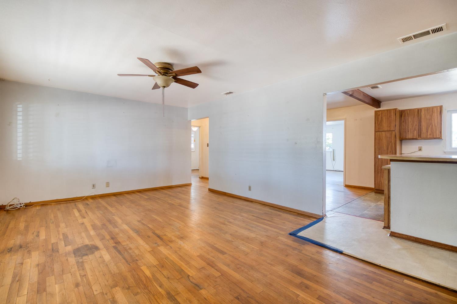 1204 Maple Dr, Oakdale, CA 95361