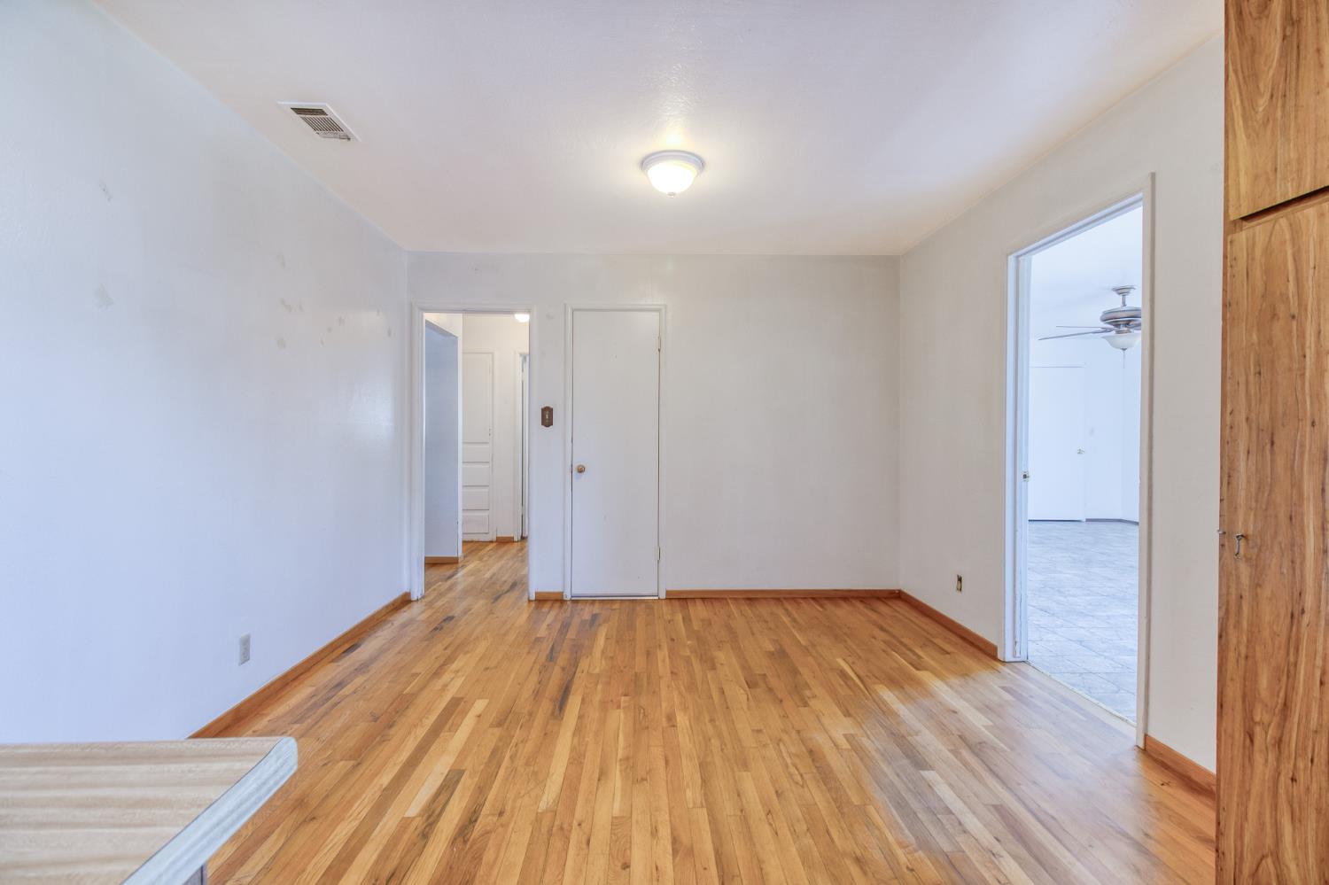 1204 Maple Dr, Oakdale, CA 95361