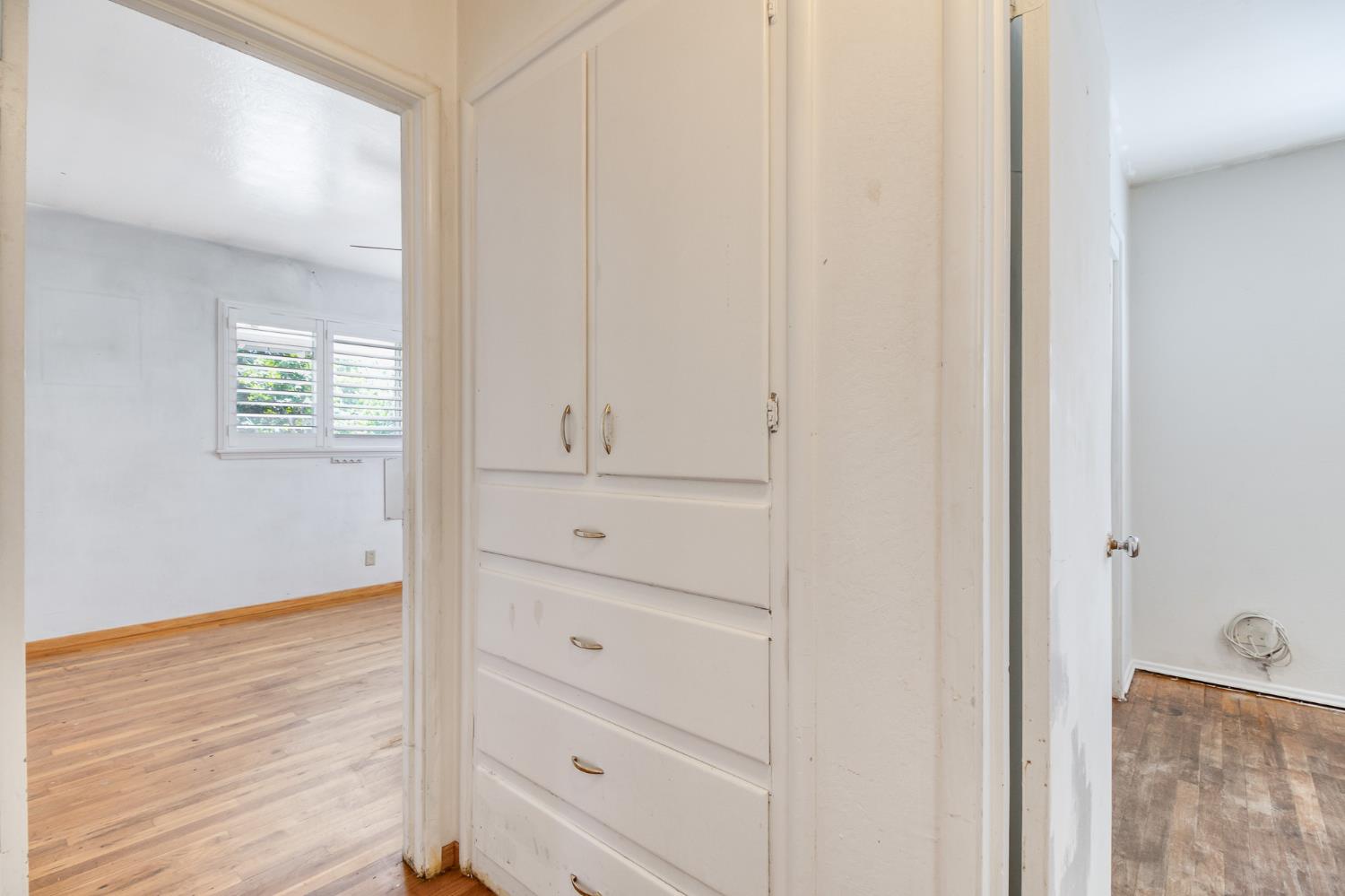 1204 Maple Dr, Oakdale, CA 95361