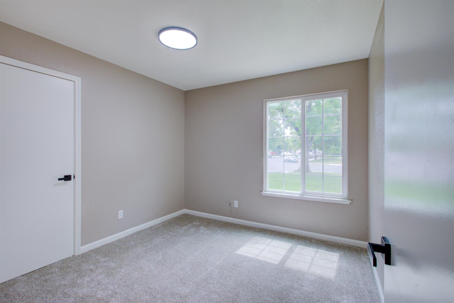 3121 Kounias Dr, Modesto, CA 95354