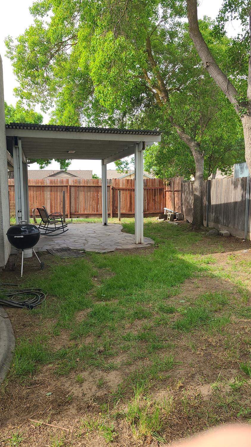 1101 Winchell Way, Modesto, CA 95358