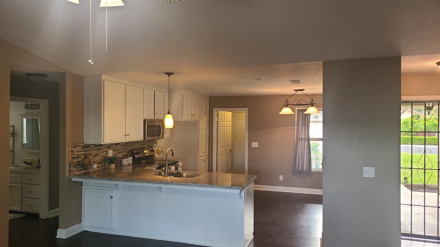 1101 Winchell Way, Modesto, CA 95358