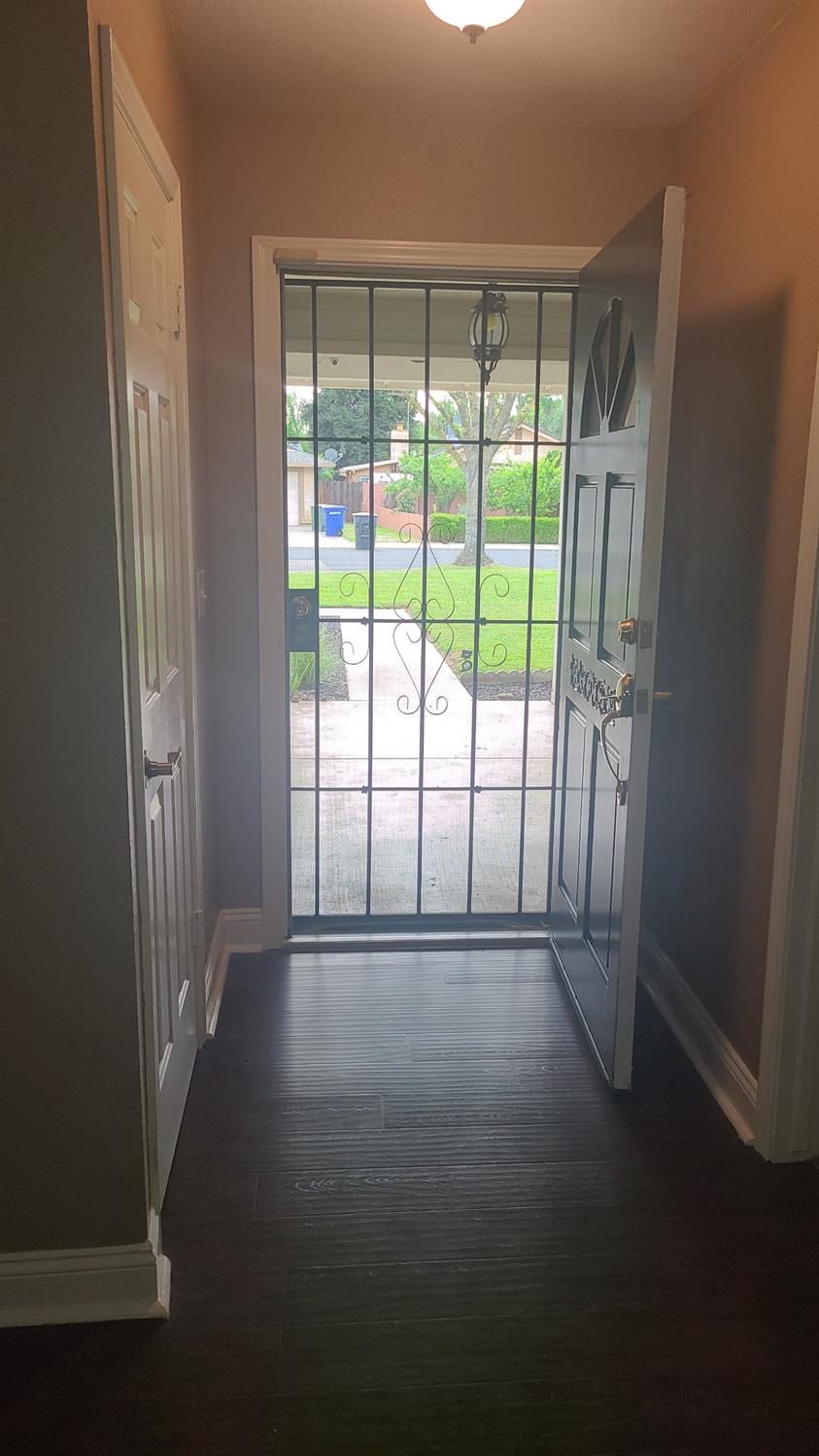 1101 Winchell Way, Modesto, CA 95358