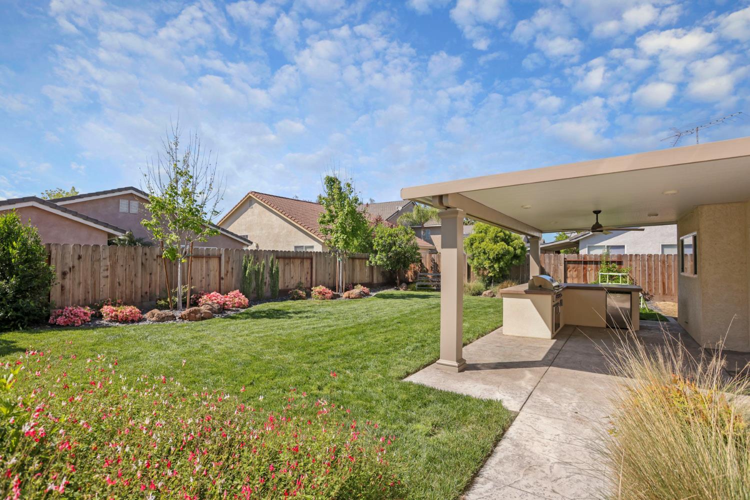 3383 Summerdale Ave, Turlock, CA 95382