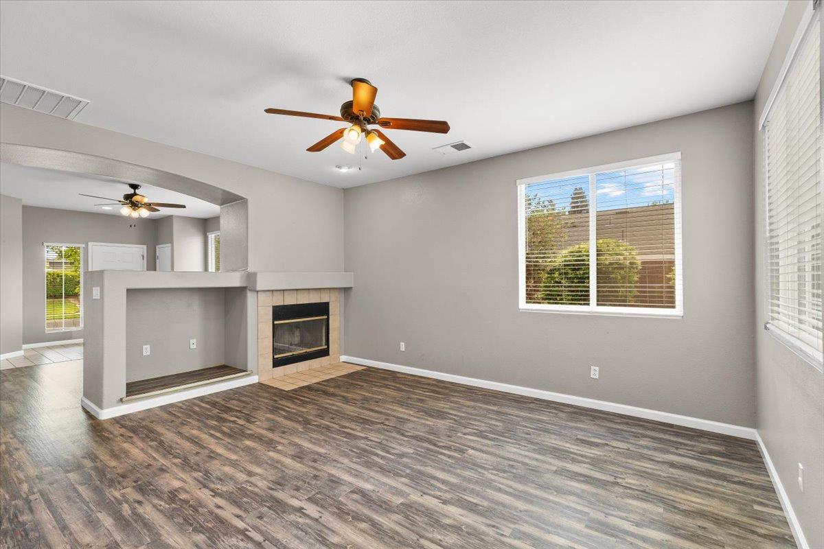 792 Jacob Way, Oakdale, CA 95361