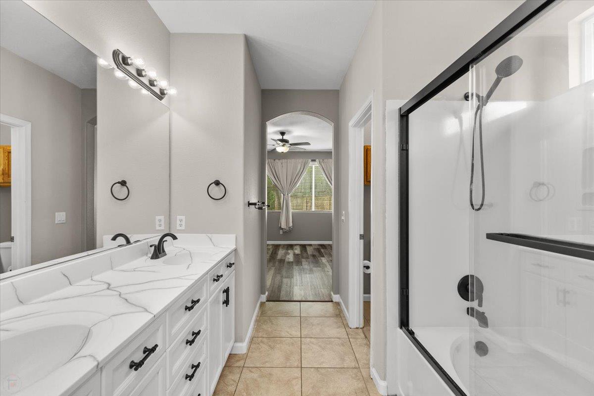 792 Jacob Way, Oakdale, CA 95361