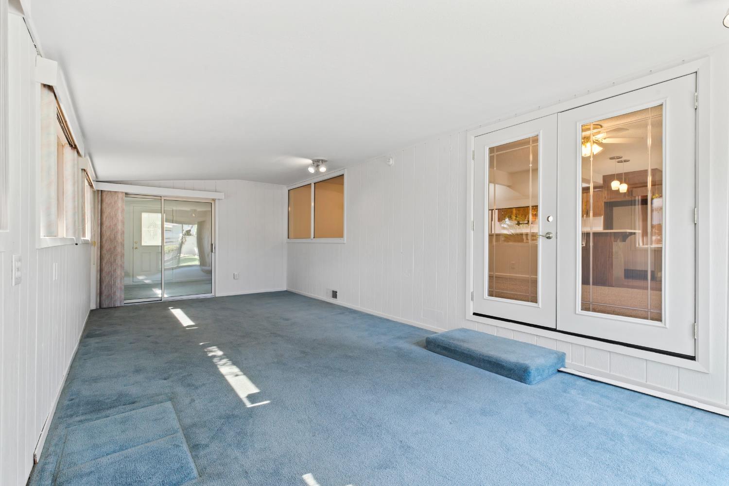 1008 Colonial Ct, Modesto, CA 95350