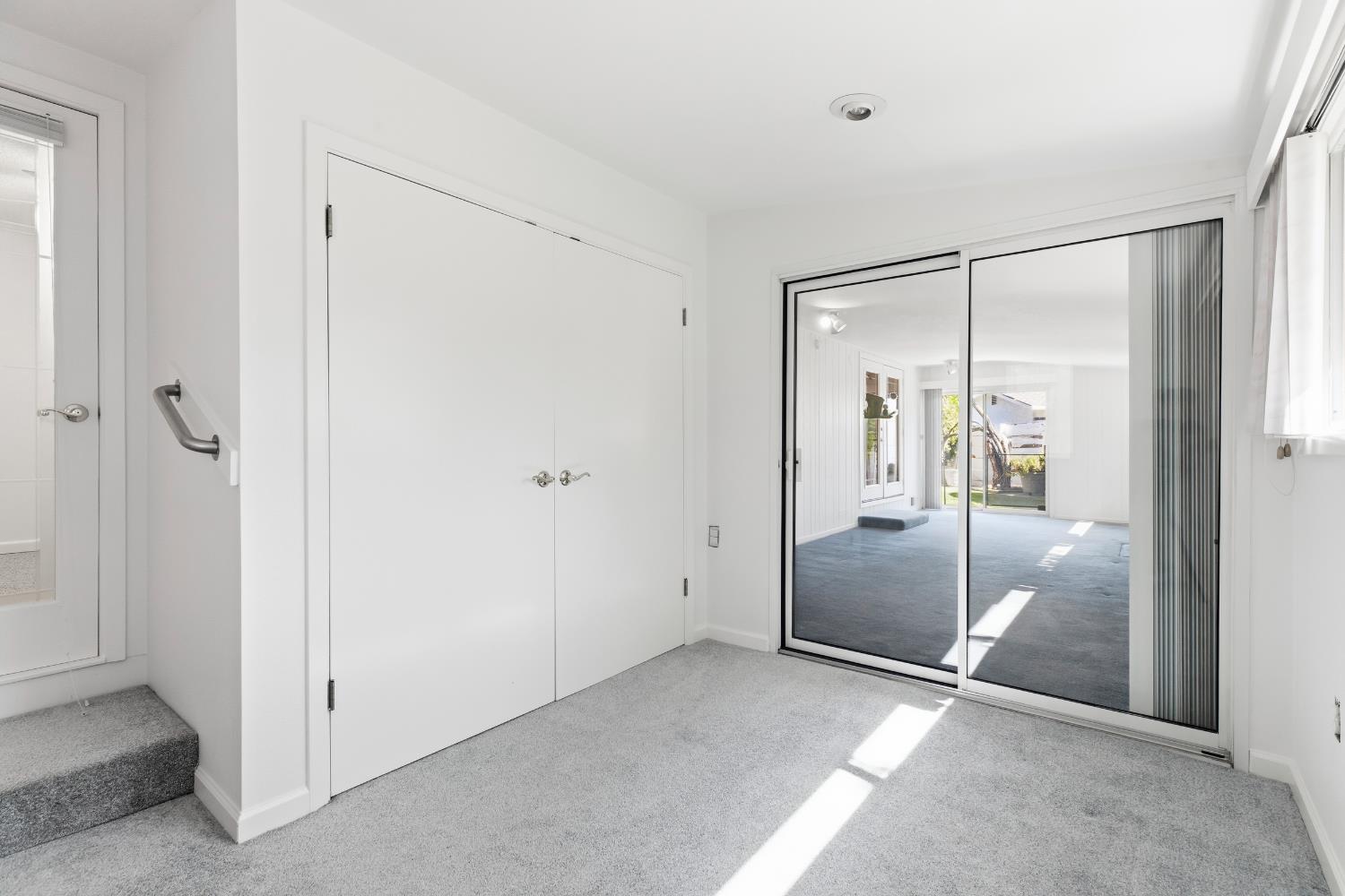 1008 Colonial Ct, Modesto, CA 95350