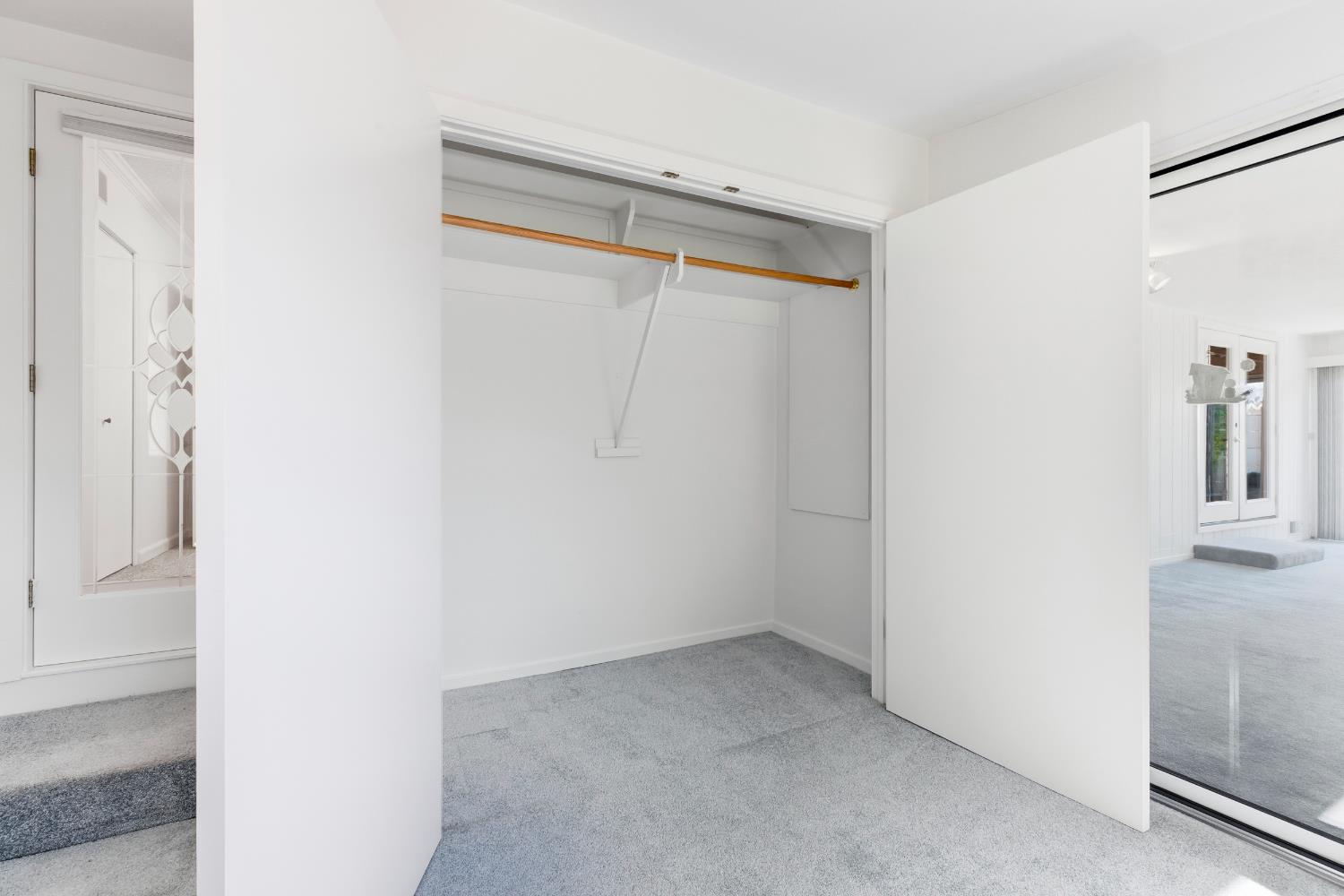 1008 Colonial Ct, Modesto, CA 95350