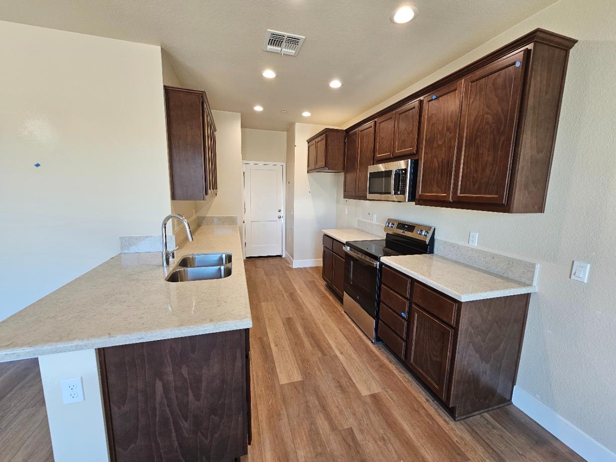 2800 Hightail Road, Oakdale, CA 95361