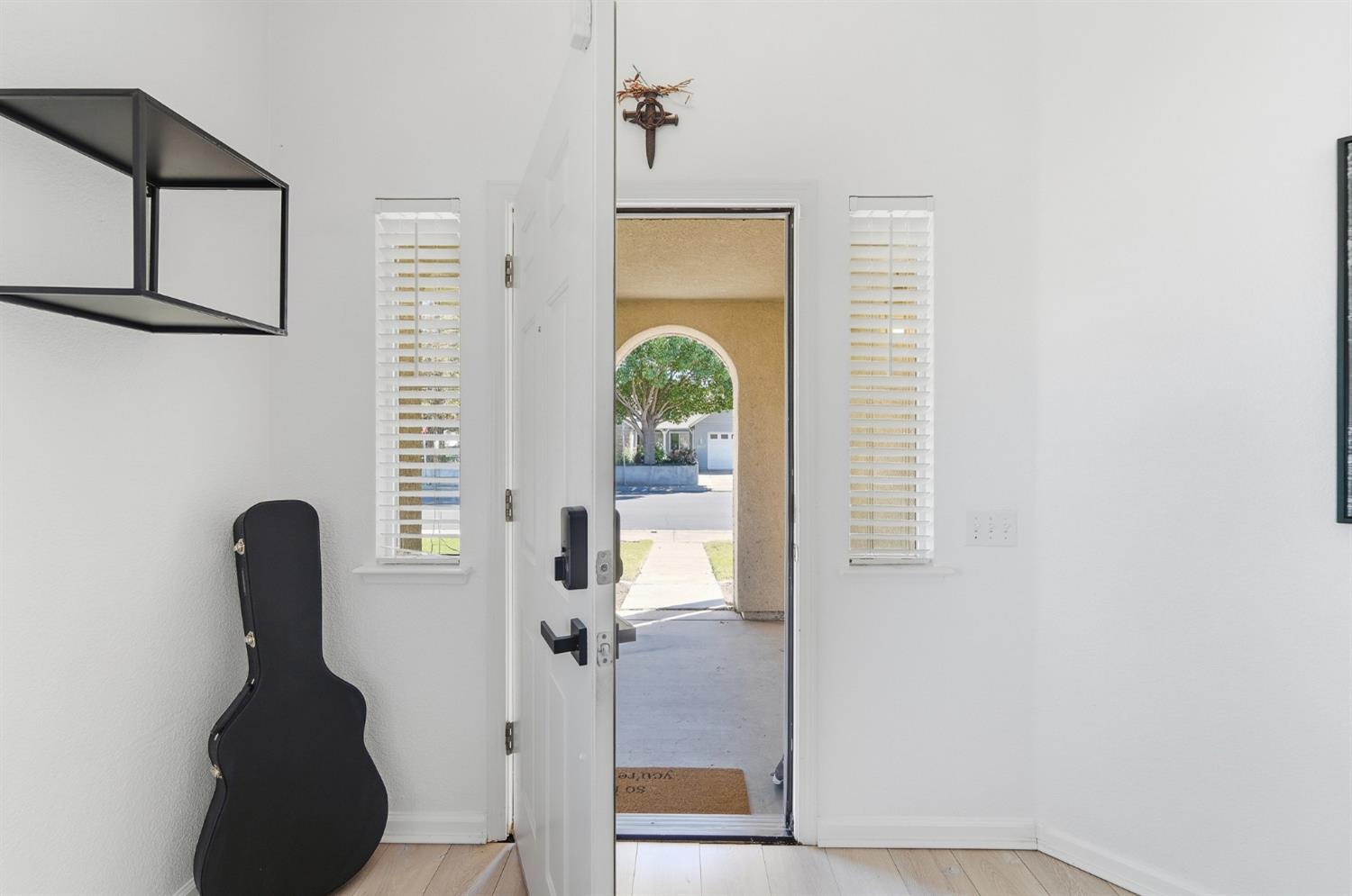 1933 Lifetime Dr, Modesto, CA 95355