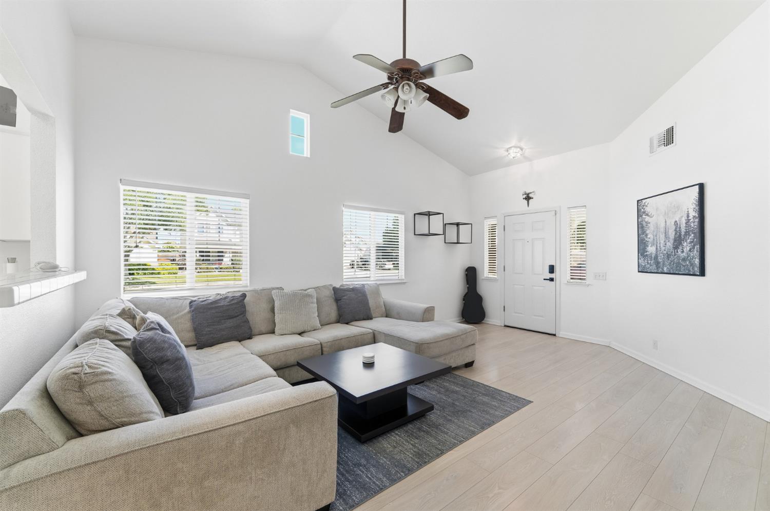 1933 Lifetime Dr, Modesto, CA 95355