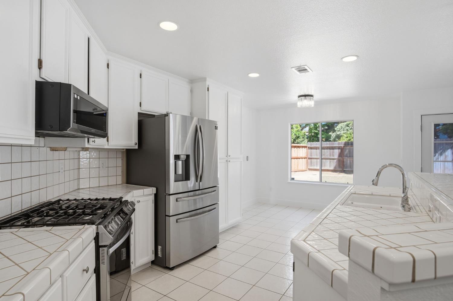 4002 Heartland Way, Turlock, CA 95382