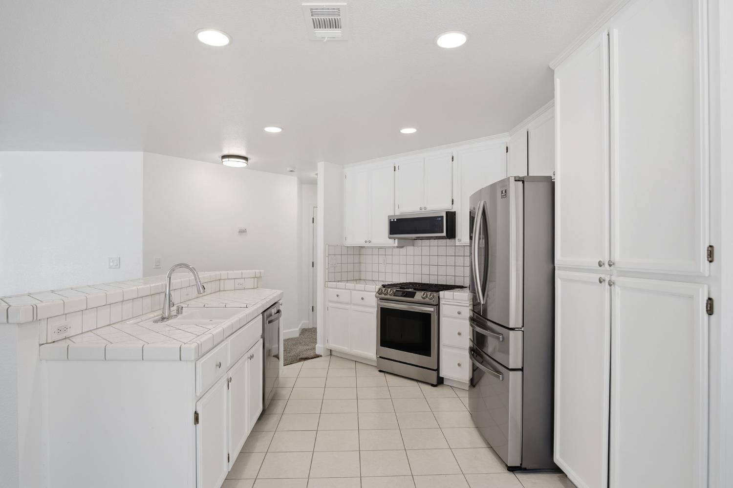 4002 Heartland Way, Turlock, CA 95382