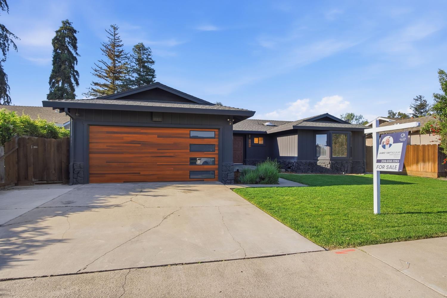 680 Sherri Way, Turlock, CA 95382