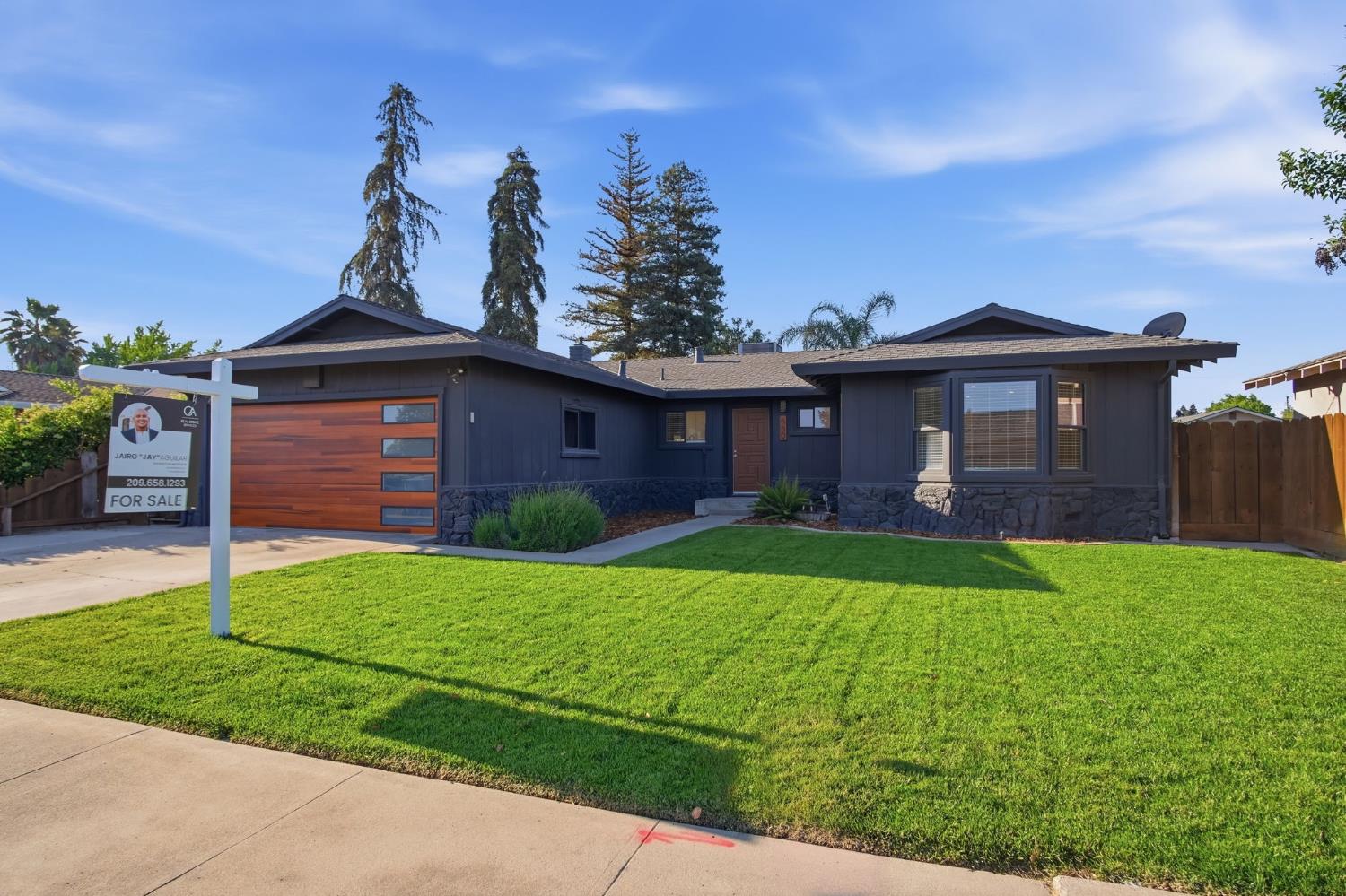 680 Sherri Way, Turlock, CA 95382