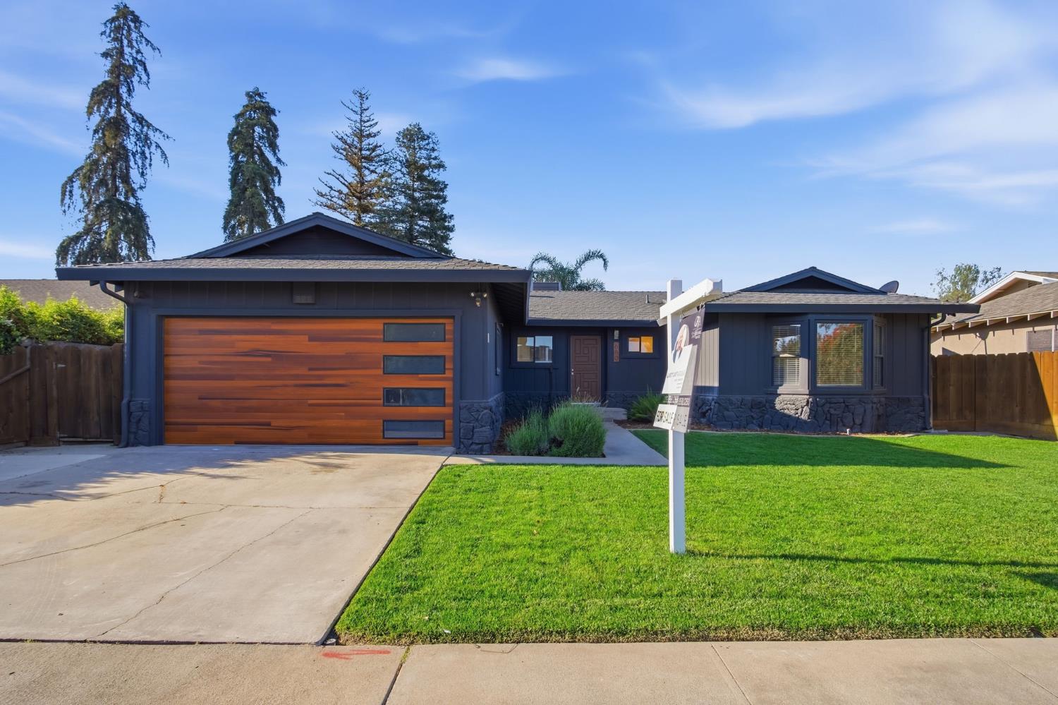 680 Sherri Way, Turlock, CA 95382