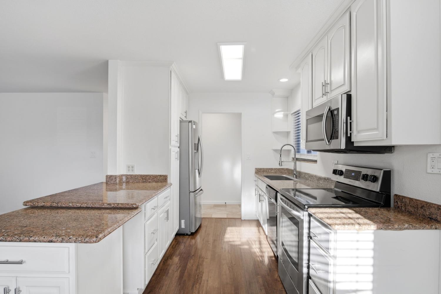 680 Sherri Way, Turlock, CA 95382