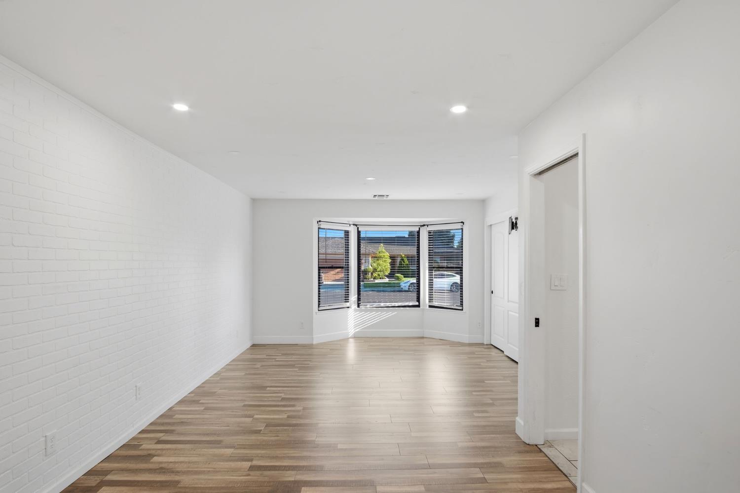 680 Sherri Way, Turlock, CA 95382