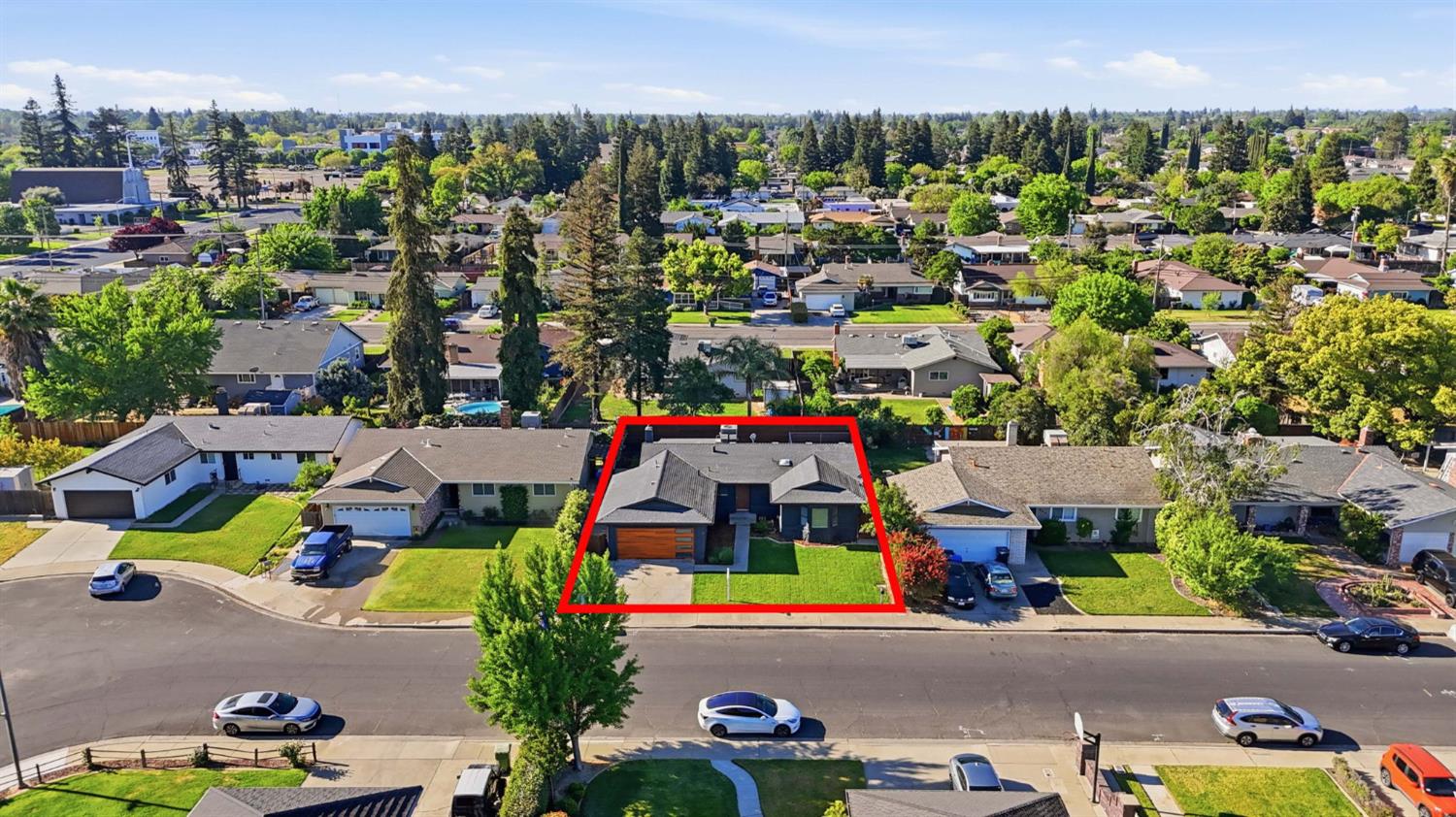 680 Sherri Way, Turlock, CA 95382