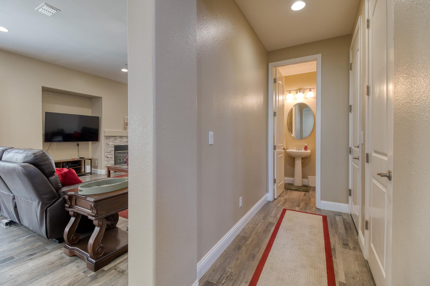 755 Branding Iron St, Oakdale, CA 95361