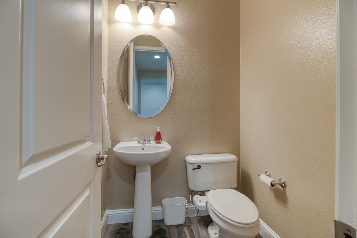 755 Branding Iron St, Oakdale, CA 95361