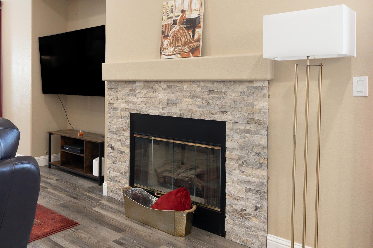 755 Branding Iron St, Oakdale, CA 95361