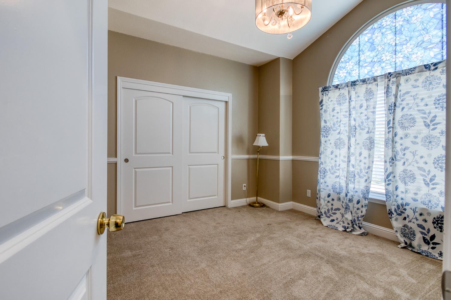 755 Branding Iron St, Oakdale, CA 95361