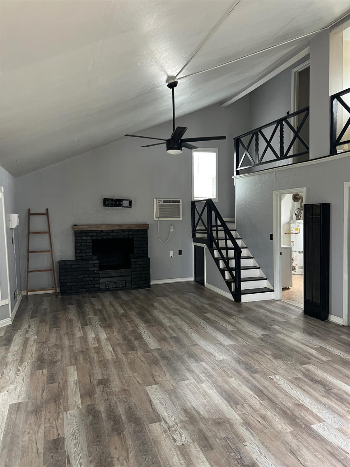 1213 Lucern Ave, Modesto, CA 95350