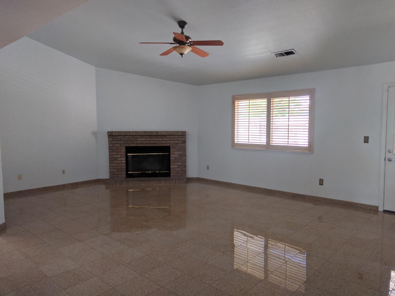 145 N Daubenberger Rd, Turlock, CA 95380