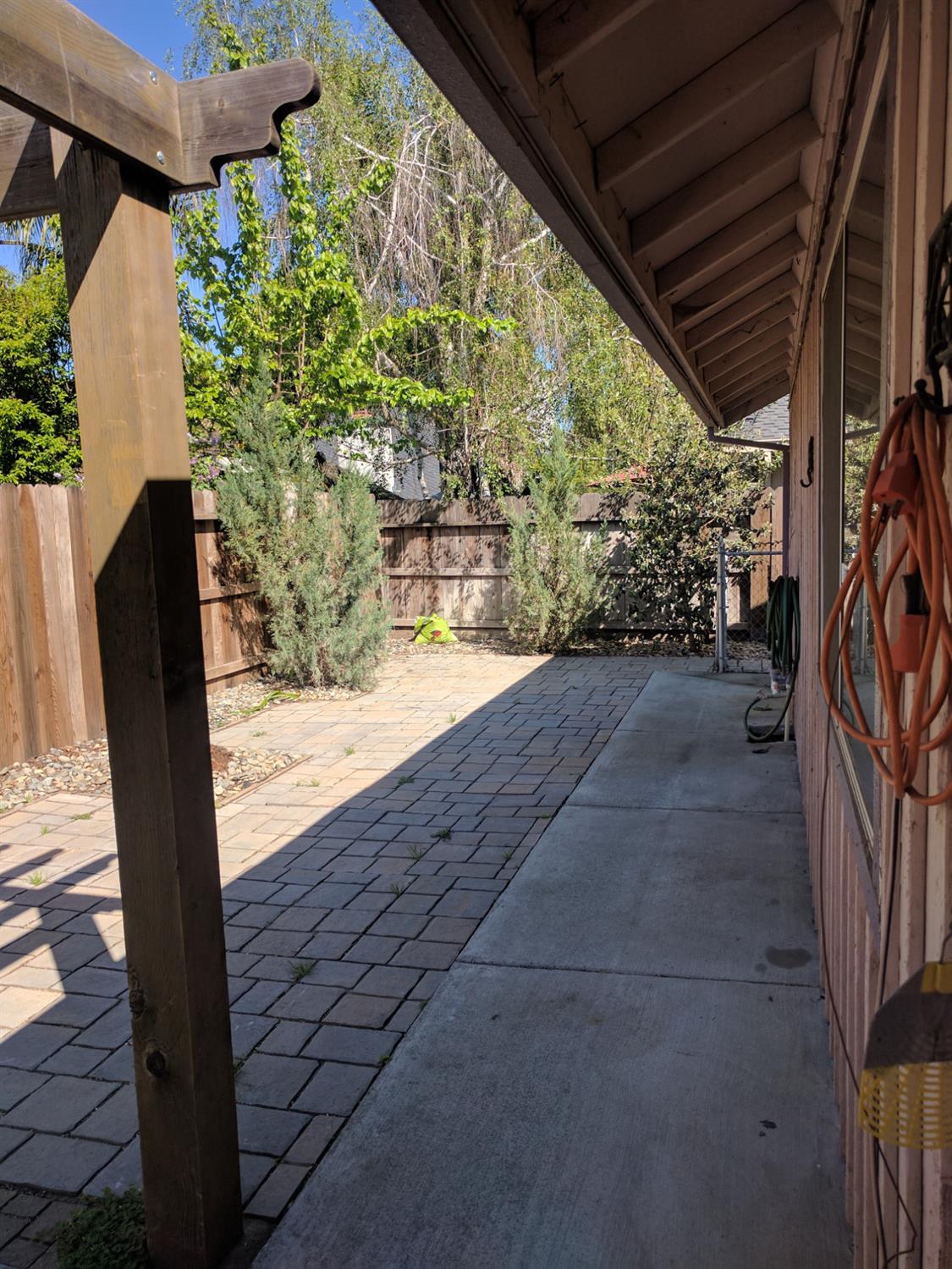 145 N Daubenberger Rd, Turlock, CA 95380