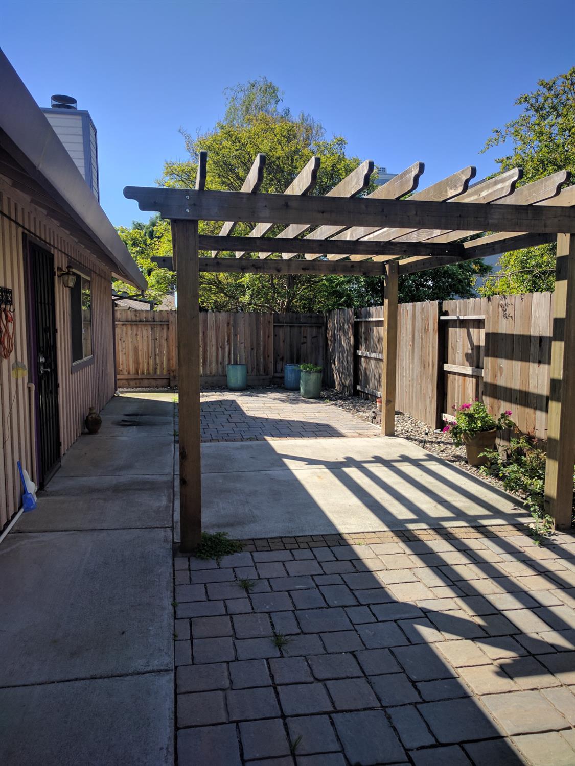 145 N Daubenberger Rd, Turlock, CA 95380