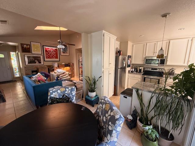 2924 Merle Ave, Modesto, CA 95355