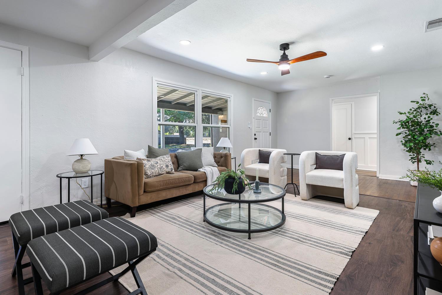 913 E Garland Ave, Fresno, CA 93704