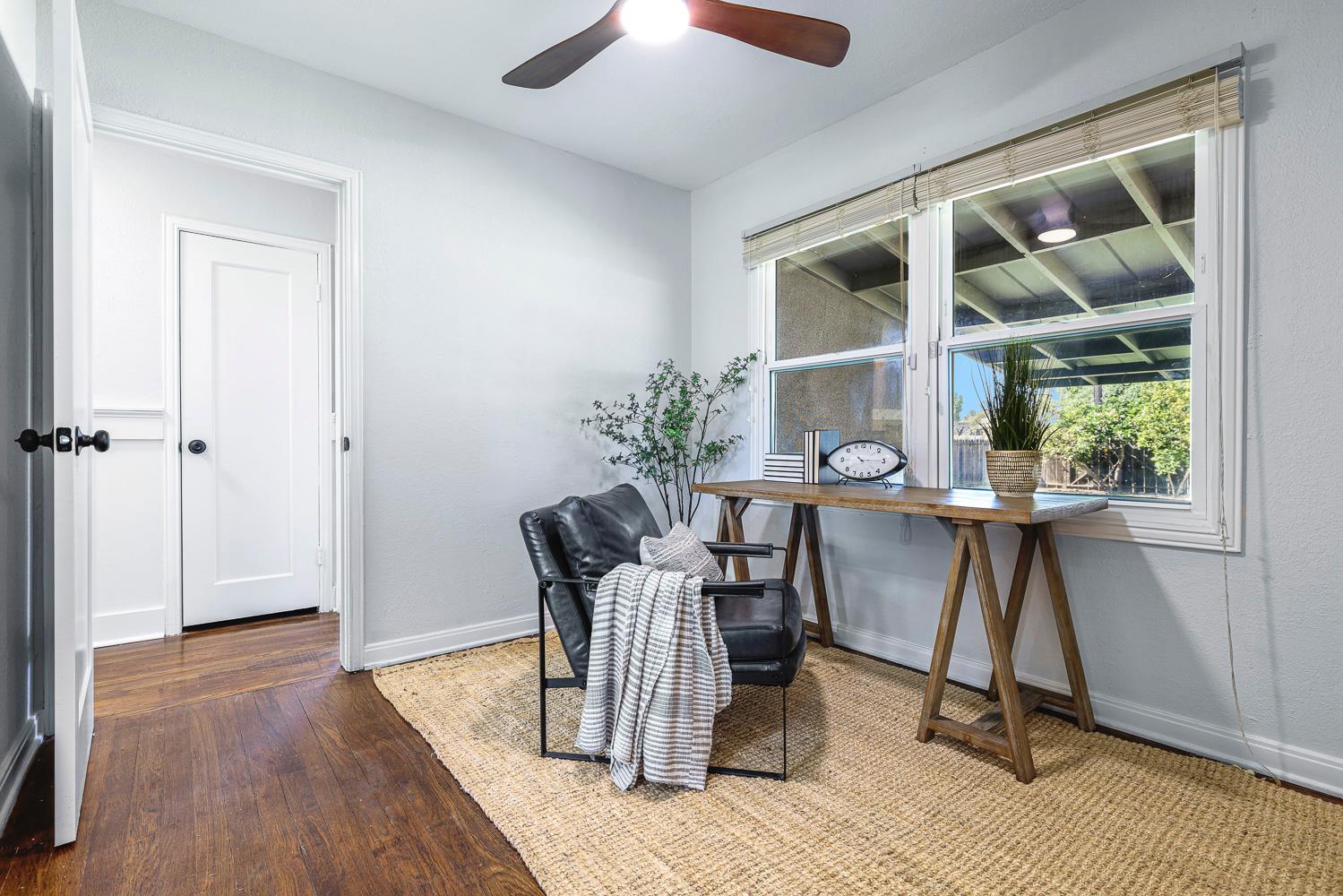 913 E Garland Ave, Fresno, CA 93704