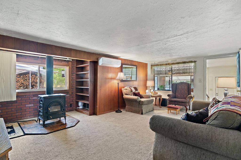 113 Orsi Rd, Oakdale, CA 95361