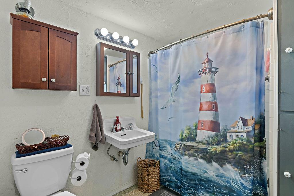 113 Orsi Rd, Oakdale, CA 95361