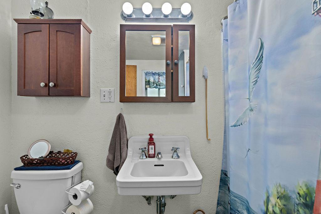 113 Orsi Rd, Oakdale, CA 95361