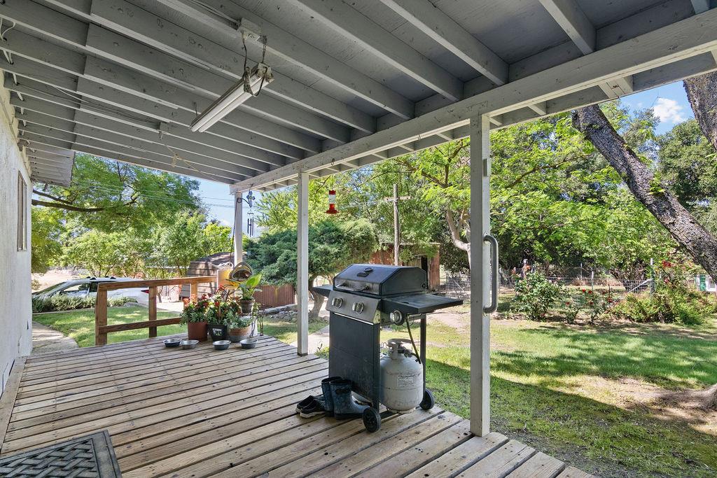 113 Orsi Rd, Oakdale, CA 95361