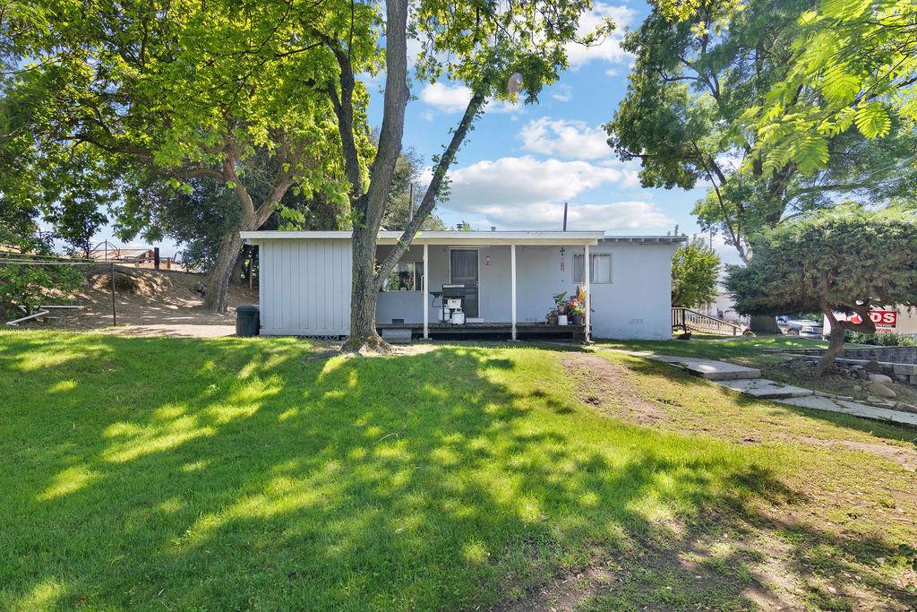 113 Orsi Rd, Oakdale, CA 95361