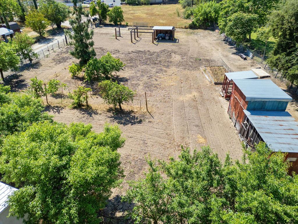 113 Orsi Rd, Oakdale, CA 95361