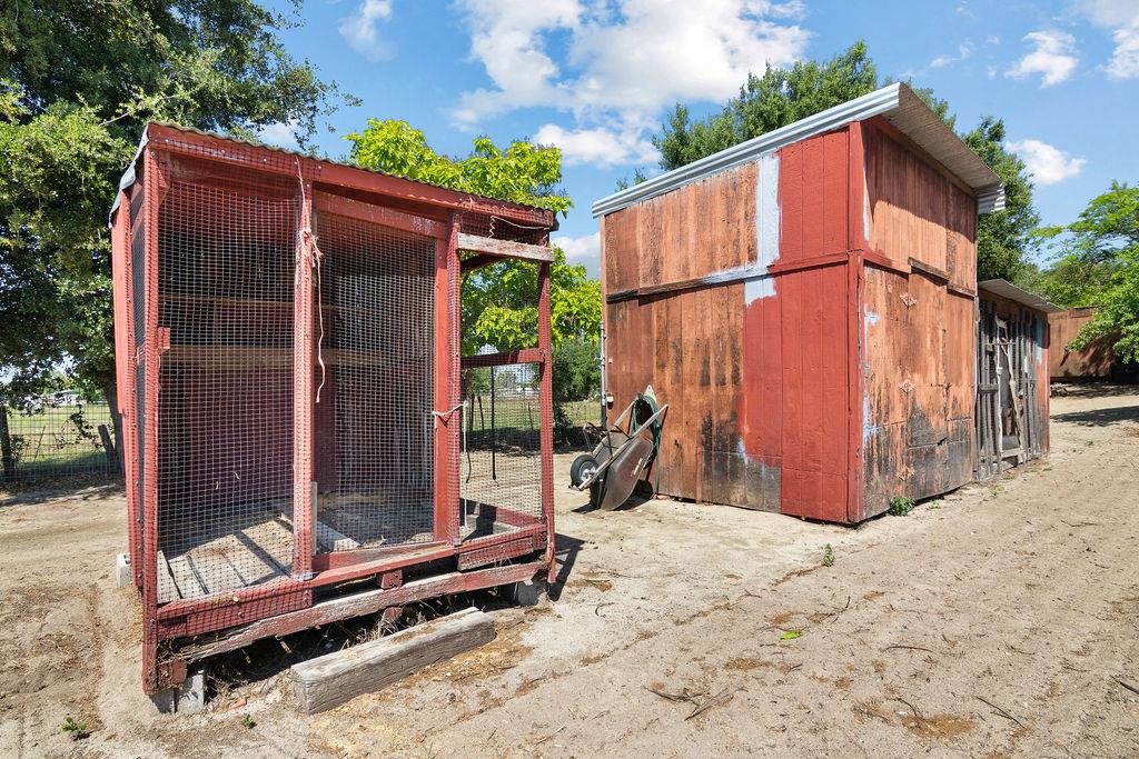 113 Orsi Rd, Oakdale, CA 95361