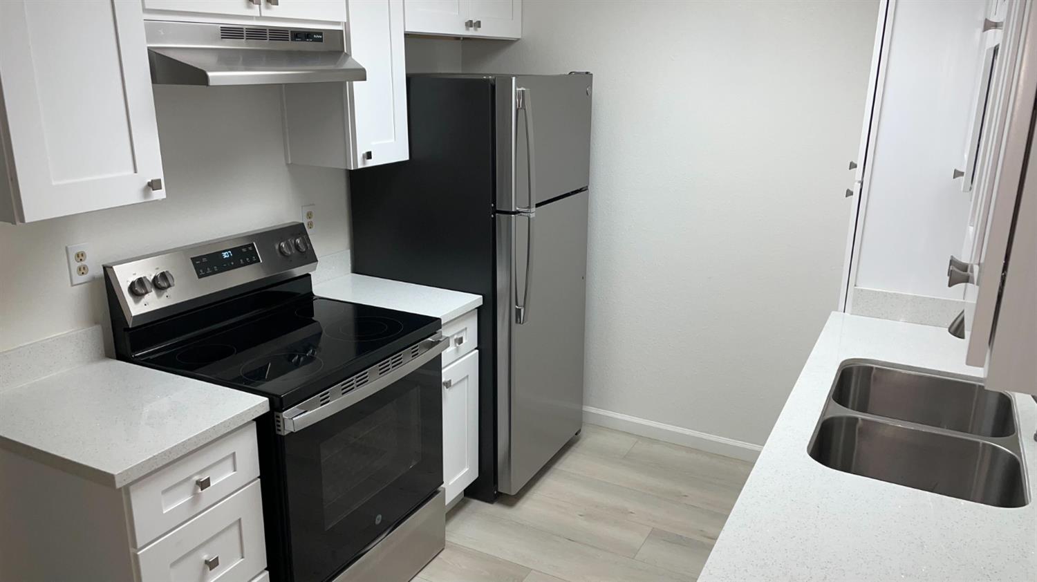 1313 Floyd Ave #127, Modesto, CA 95355