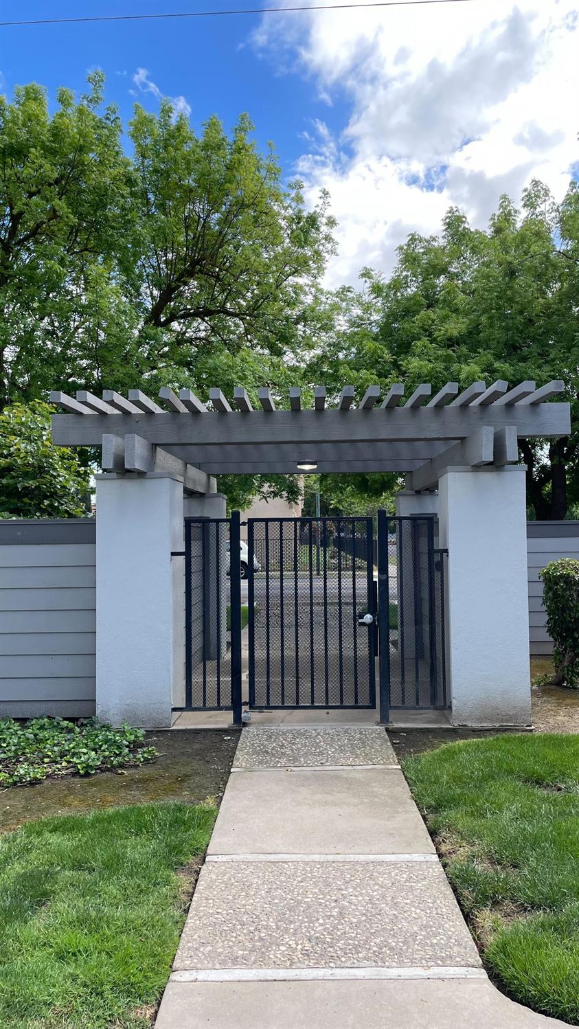 1313 Floyd Ave #127, Modesto, CA 95355