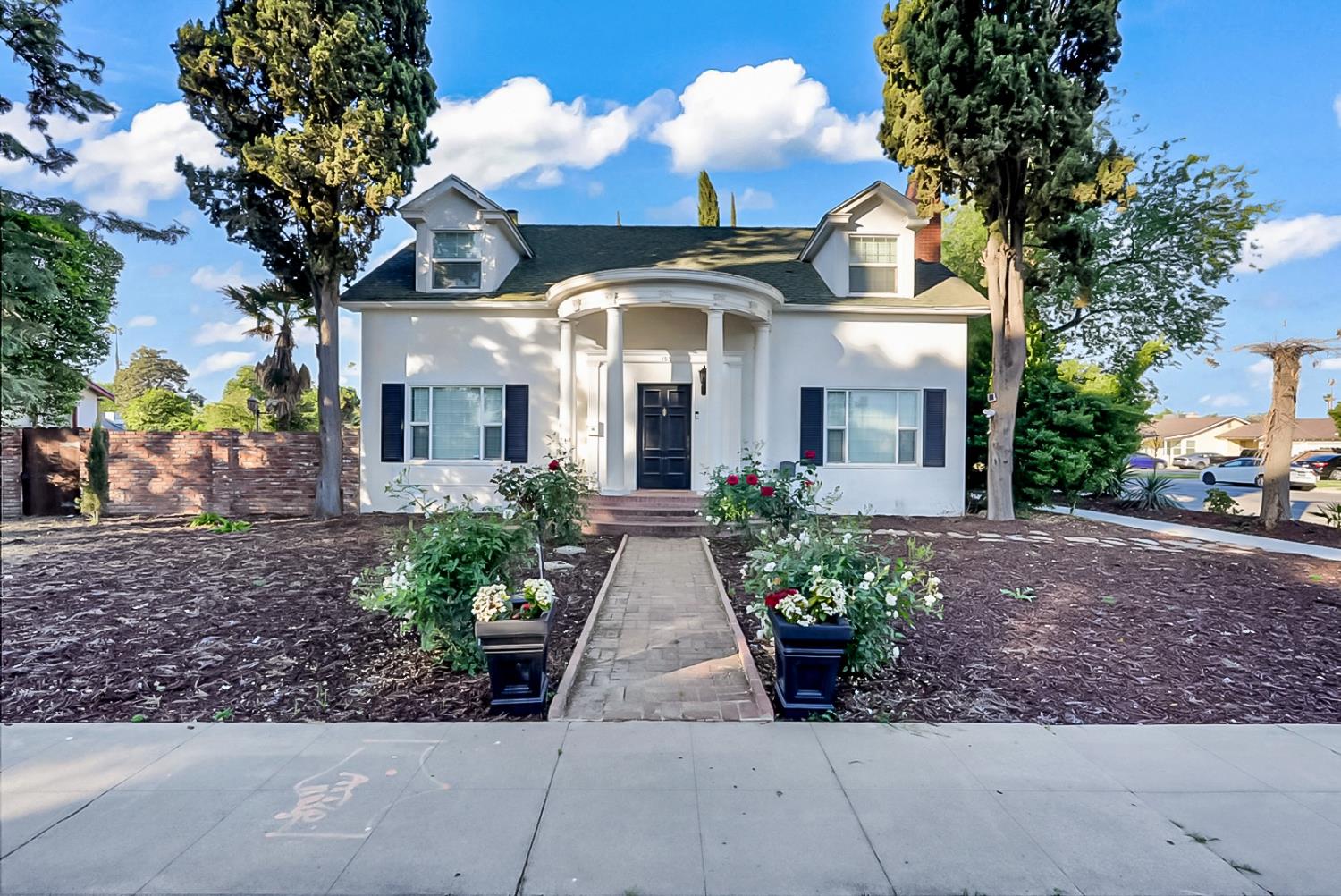 155 N 7th St, Chowchilla, CA 93610