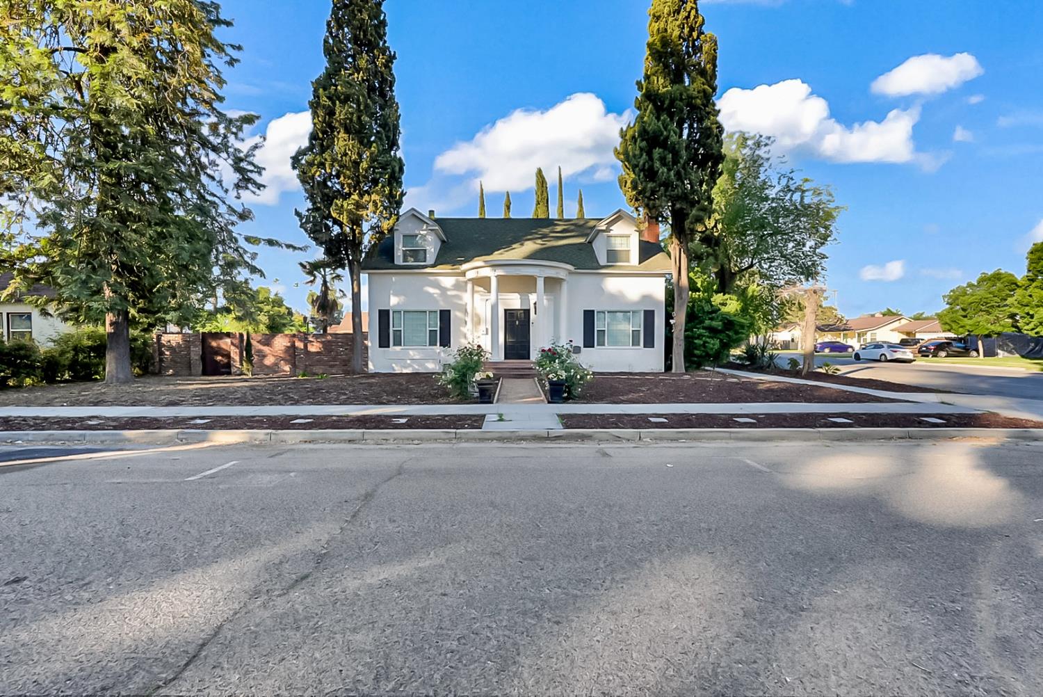 155 N 7th St, Chowchilla, CA 93610