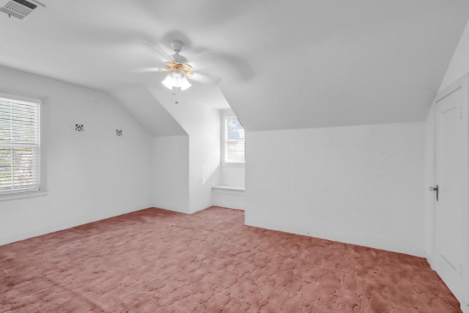 155 N 7th St, Chowchilla, CA 93610