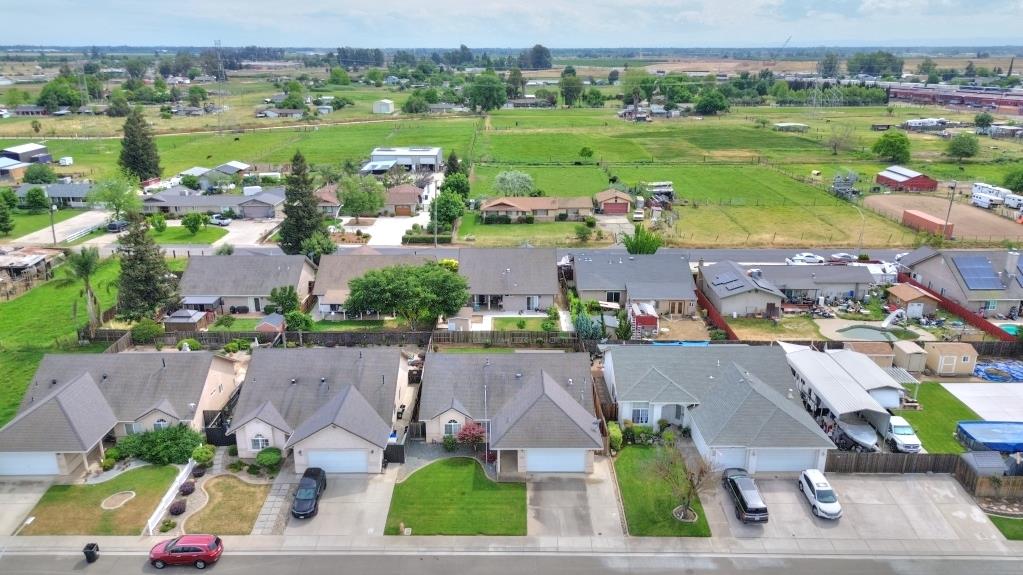 3732 Incline Way, Riverbank, CA 95367